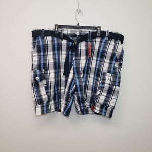 The Foundry Mens Cargo Shorts Plus size 50 plaid blue and black